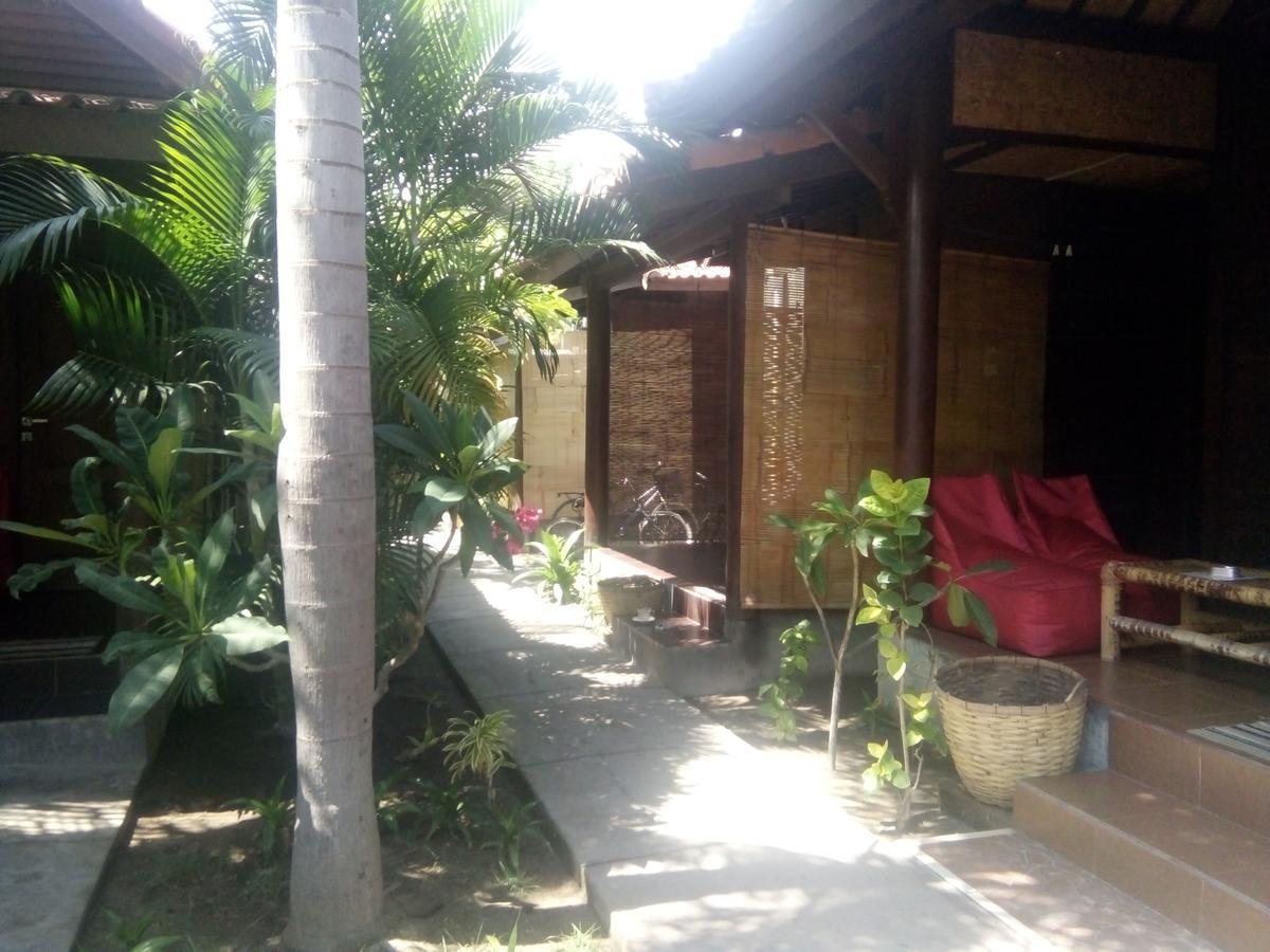 Alexyane Paradise Bungalow Гили Траванган Экстерьер фото