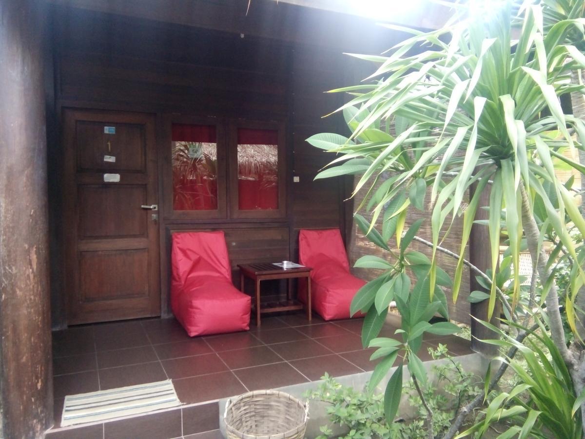 Alexyane Paradise Bungalow Гили Траванган Экстерьер фото